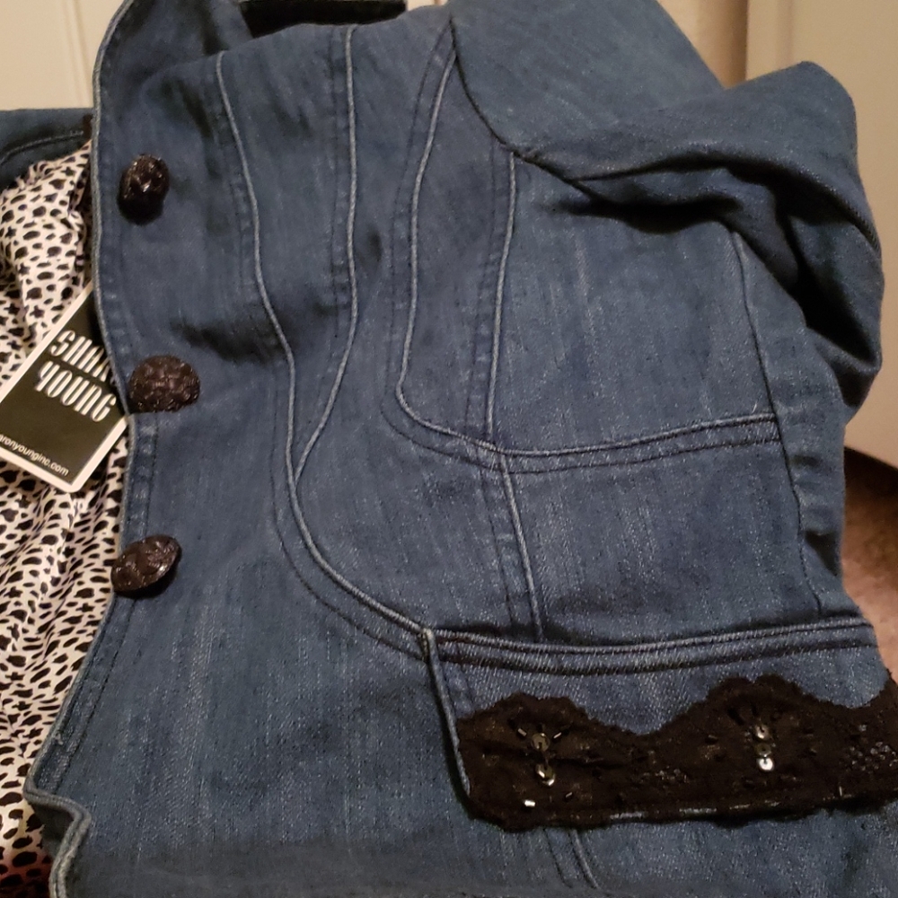 Jacket - Picture 10 of 11
